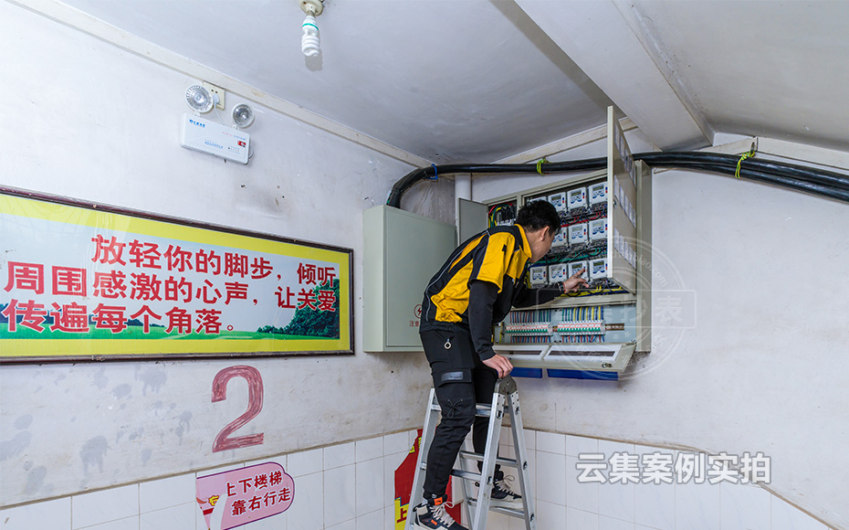 �W(xu��)У늱�����ϵ�y(t��ng)